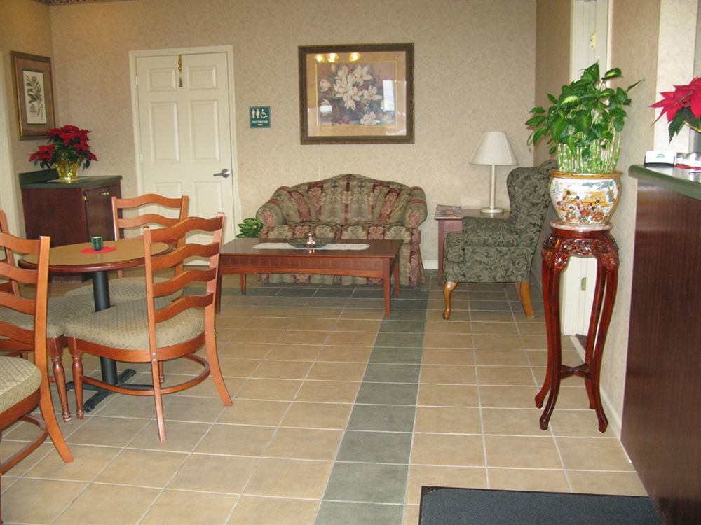 Deerfield Inn And Suites Steele Kültér fotó