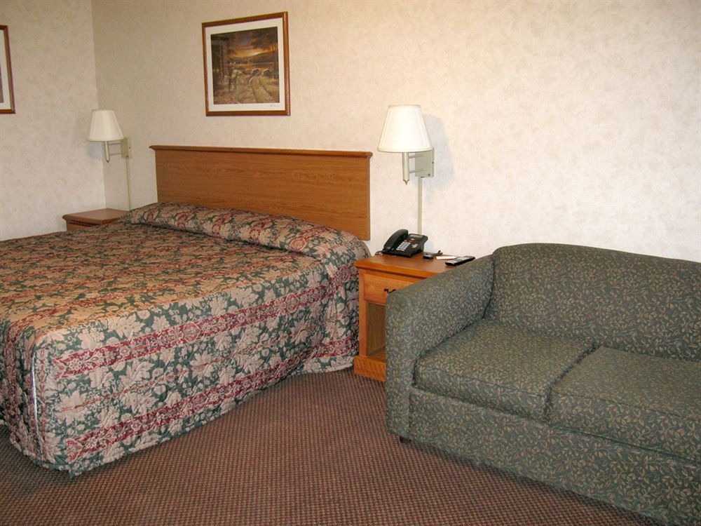 Deerfield Inn And Suites Steele Kültér fotó