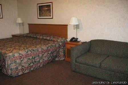 Deerfield Inn And Suites Steele Kültér fotó